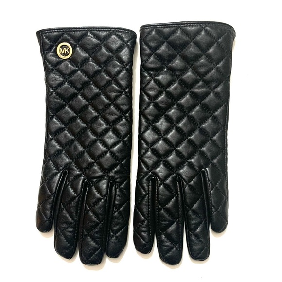 MICHAEL MICHAEL KORS
Quilted Leather Gloves, black - Picture 3 of 5